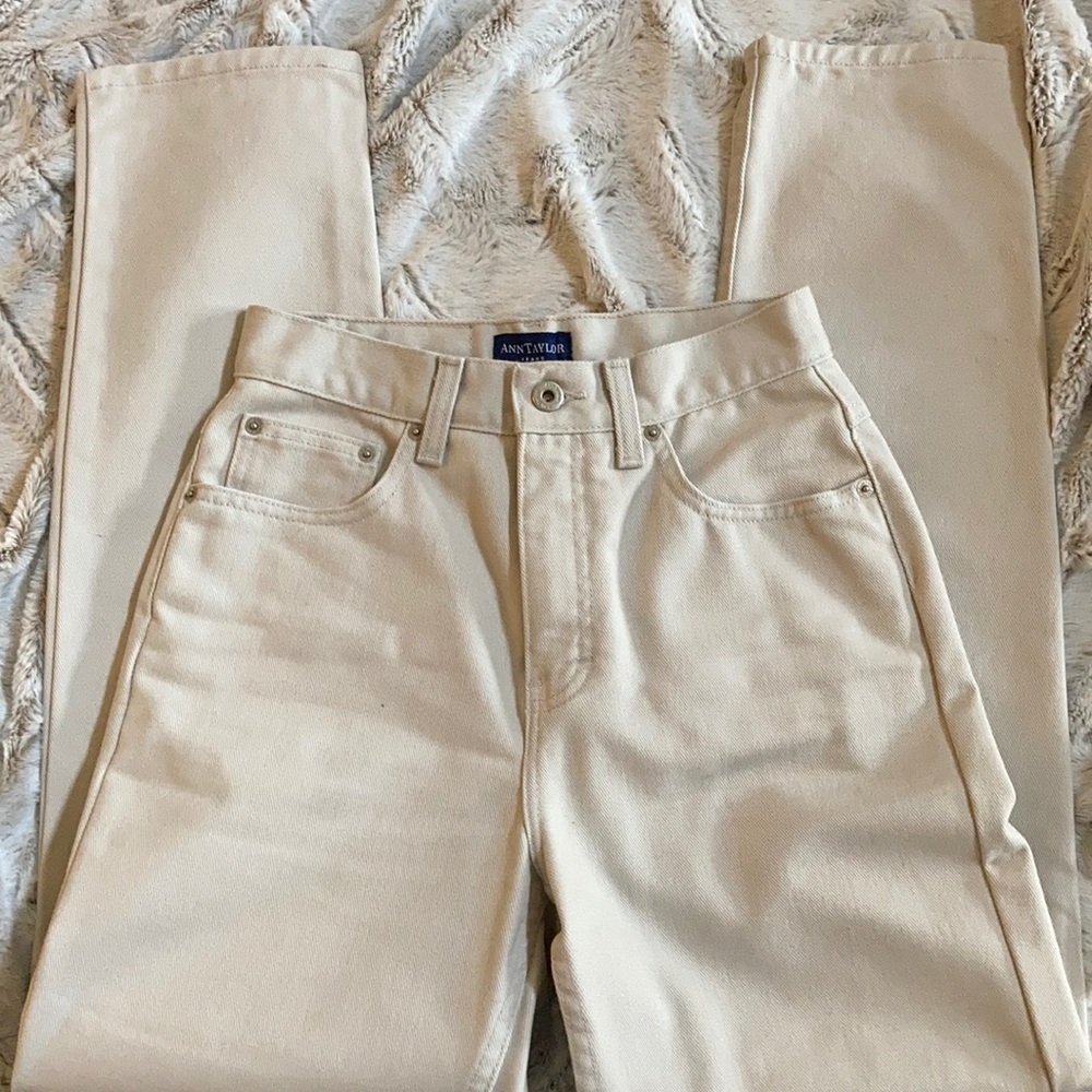Ann Taylor light sand jeans size 4 - Picture 3 of 6